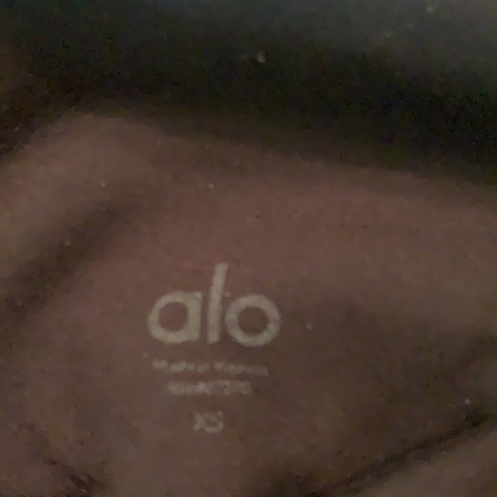 - HP!!!❤️❤️❤️❤️ALO Yoga Moto Black Leggings - Picture 7 of 7